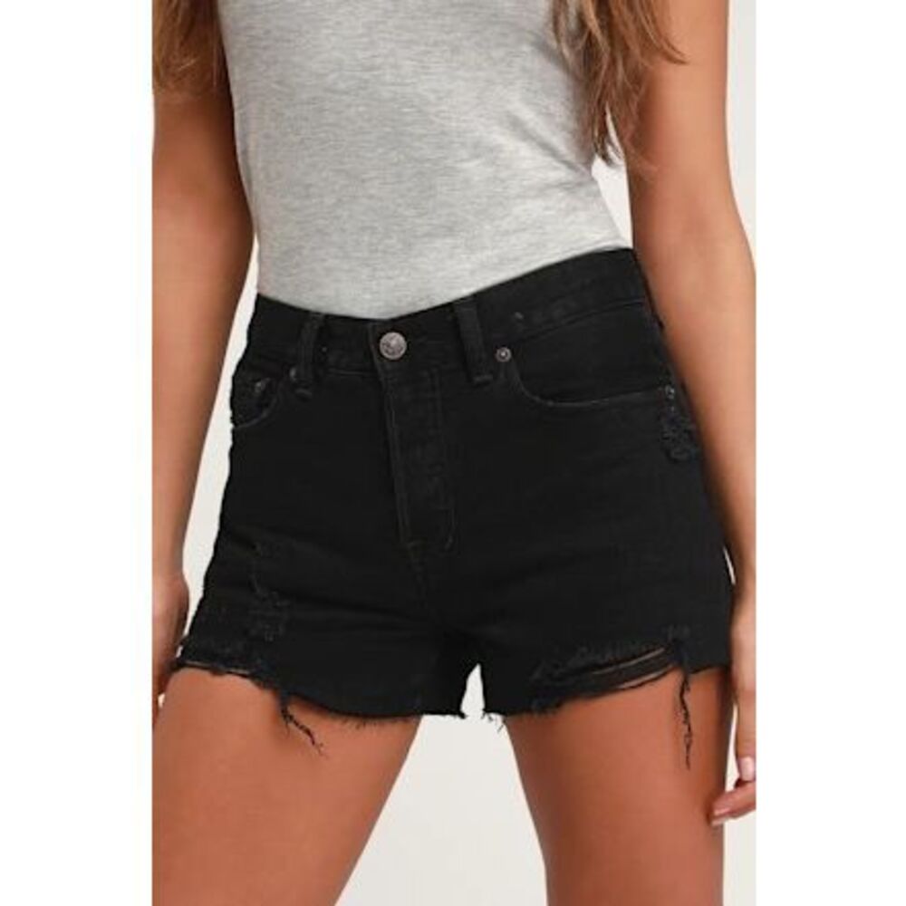 WE THE FREE Women’s Black High Rise Distressed Denim Shorts Size 29